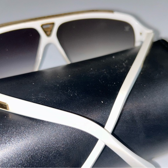 Louis Vuitton Millionaire Sunglasses - Picture 3 of 5